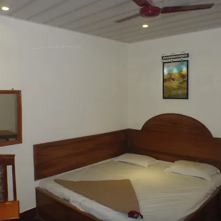 Tusker Towers Villa Thekkady Room photo