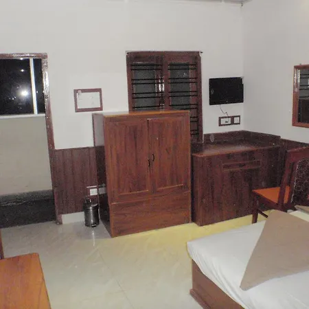 Tusker Towers Villa Thekkady Room photo