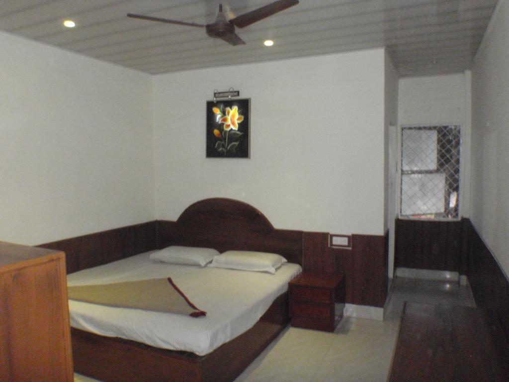 Lodge Tusker Towers