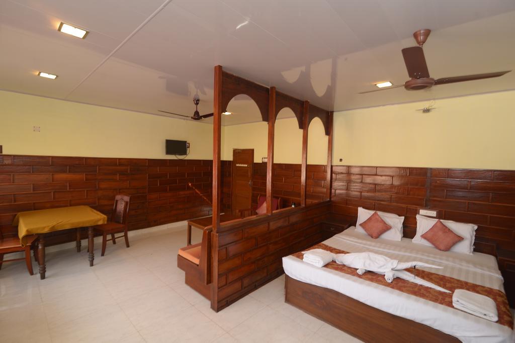 Lodge Tusker Towers Thekkady